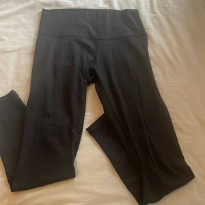 Leopard print lululemon align leggings.